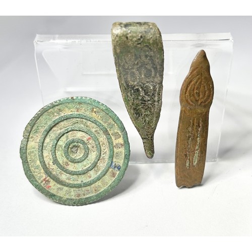 102 - Collection of Roman & Anglo-Saxon Artefacts (8). Circa 5th-10th century CE. To include five stra... 