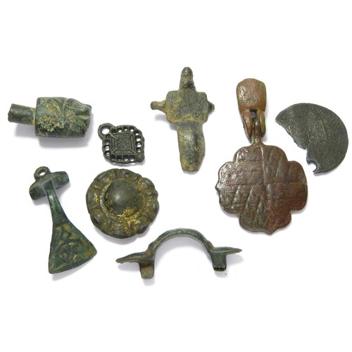 144 - Roman, Anglo-Saxon and Medieval artefact group to include two iron arrowheads, Roman and Saxon brooc... 