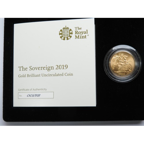 449 - 2019 BUNC Gold Sovereign, boxed with COA.