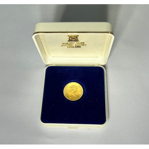 441 - Isle of Man Gold BU Half Sovereign 1979, in presentation box. 22ct gold, 3.99g. 19mm. Crowned bust r... 