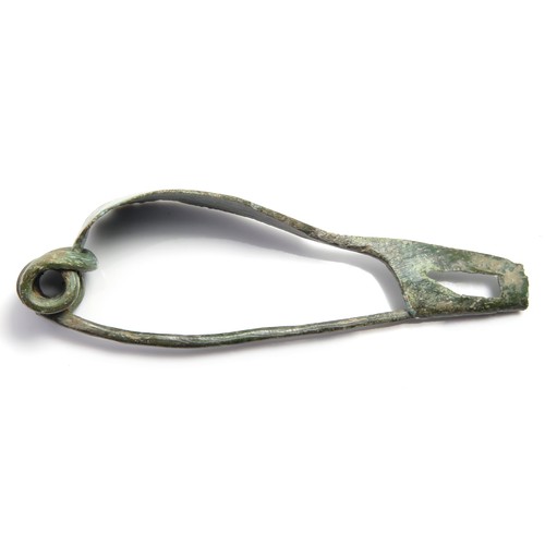 15 - Late Iron Age La Tene III Nauheim type brooch. A very fine example of a British Celtic copper-alloy ... 