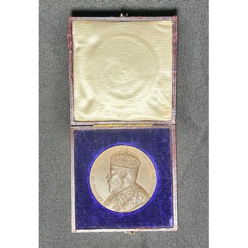 360 - Edward VII National Medal for Success in Art. A cased bronze medal from the Board of Education, Sout... 