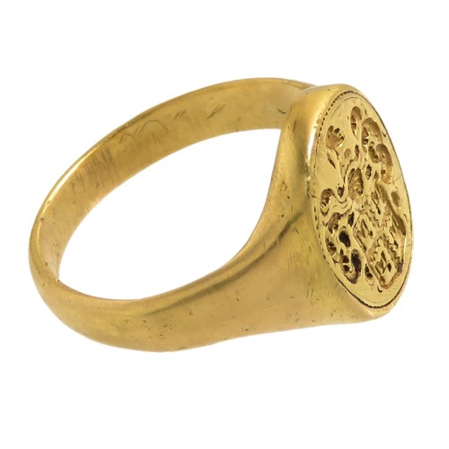 65 - 17th Century Bourchier Family Armorial Signet Ring. Gold, 7.85g. 21mm, 17mm internal. Ring size UK N... 