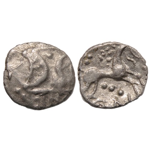 107 - Iceni ECEN Silver Unit. Circa 10-43 AD. 13mm. 1.14g. Double cresacent emblem on vertical wreath. R. ... 