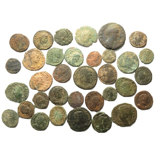 149 - Roman bronze coin group, 2nd - 4th century AD, including coins of Gallienus, Postumus, Allectus, Cla... 