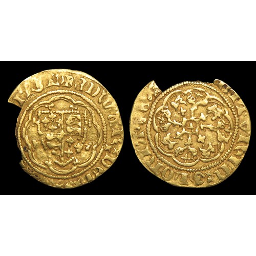 210 - Edward III Quarter Noble. Treaty Period, 1361-69 AD. London. Gold, 19mm. 1.3g. Shield displaying roy... 