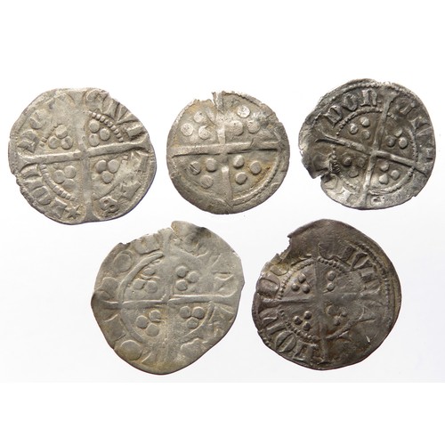 224 - English Hammered Silver Coin Group (5). Circa 13th-15th century AD. To include coins from the reigns... 