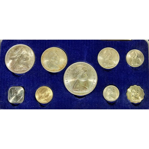 396 - Royal Mint 1966 Bahamas silver 9 coin specimen set in original case. Five dollars through to the one... 