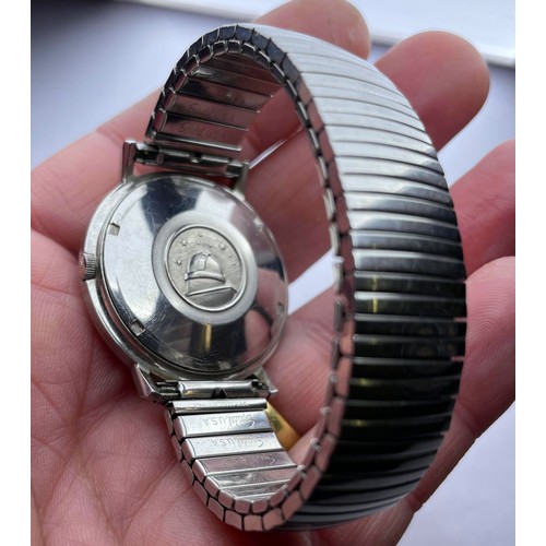 404 - 1965 Omega Constellation Watch. Automatic chronometer, officially certified. Stainless steel with br... 