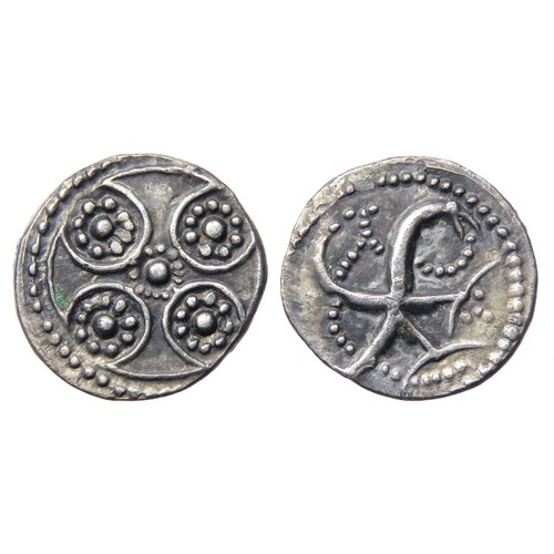 211 - Anglo-Saxon Sceattas. Eclectic Series, 710-760 AD. Celtic Cross group. Silver, 1.09g. 13mm. Celtic c... 