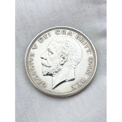 394 - George V 1927 New Coinage Proof Coin Set. Wreath type Crown to threepence. In original box. Ref: S.P... 