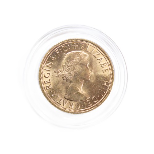 401 - Elizabeth II Gold Sovereign. 8g. Crowned bust right, ELIZABETH II DEI GRA REG F D. R. St George and ... 