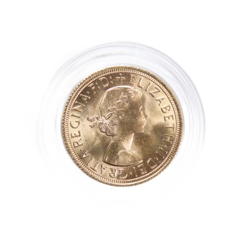 409 - Elizabeth II Gold Sovereign. 8g. Crowned bust right, ELIZABETH II DEI GRATIA REGINA F D. R. St Georg... 