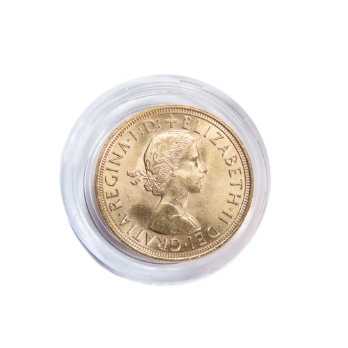 412 - Elizabeth II Gold Sovereign. 8g. Crowned bust right, ELIZABETH II DEI GRATIA REGINA F D. R. St Georg... 