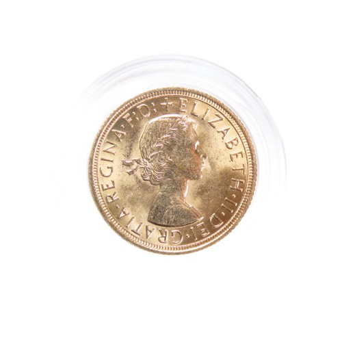 415 - Elizabeth II Gold Sovereign. 8g. Crowned bust right, ELIZABETH II DEI GRATIA REGINA F D. R. St Georg... 