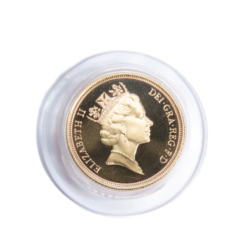 421 - Royal Mint. Elizabeth II Proof Gold Sovereign, 1992. 8g. Crowned bust right, ELIZABETH II DEI GRA F ... 