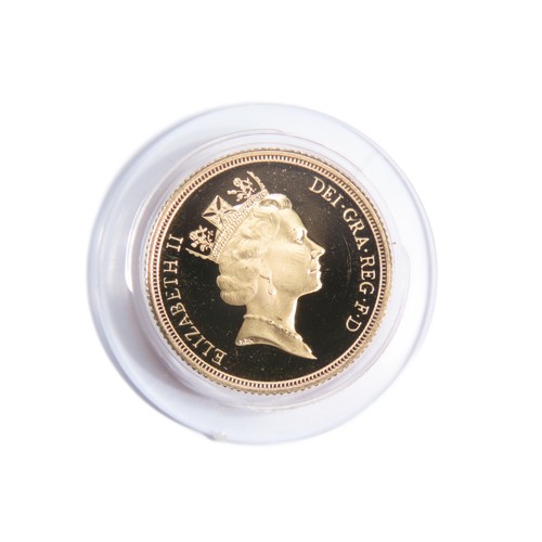 423 - Royal Mint. Elizabeth II Proof Gold Sovereign, 1996. 8g. Crowned bust right, ELIZABETH II DEI GRA RE... 