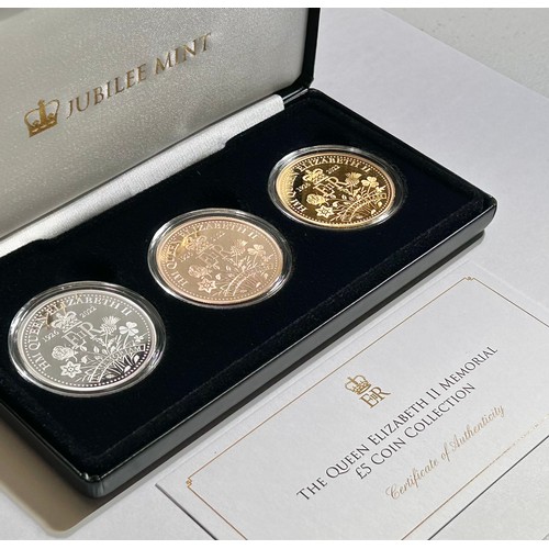 438 - The Queen Elizabeth II Memorial £5 Coin Collection. A cased three coin set issued by the Jubilee Min... 