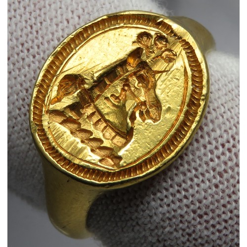 71 - Post-Medieval gold signet ring c. 17th century. Formed of a D-shaped band that widens at the shoulde... 