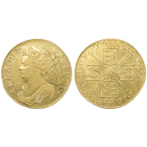 436 - Anne Gold Guinea 1709. Draped bust left, ANNA DEI GRATIA. R. Crowned cruciform shields, sceptres in ... 