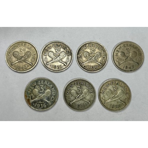 83 - New Zealand: Large coin collection, 1930's-1080's. Various denominations, including commemorative do... 