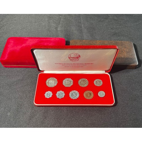 86 - Three boxed proof sets to include, Republic of Malta 1976 decimal proof set. Isle of Man commemorati... 