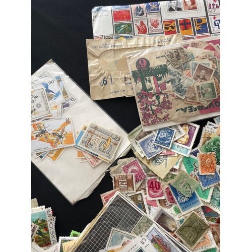 187 - Large Collection of loose world stamps. To include, British empire, commonwealth and independant sta... 