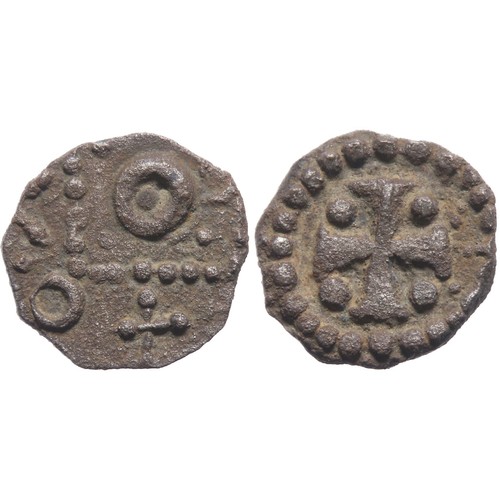 12 - Continental Sceat Circa 700-765 AD. Series D /E related. Mint in Frisia (Domburg?). Cross pommée, pe... 