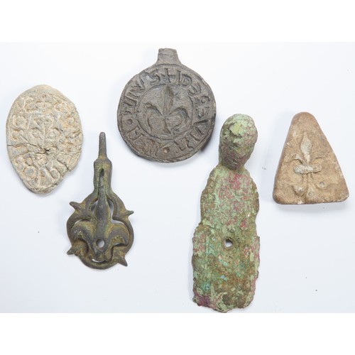 104 - Medieval artefacts (5). Circa 13trh-15th century CE. To include, two lead personal seal matrices, a ... 