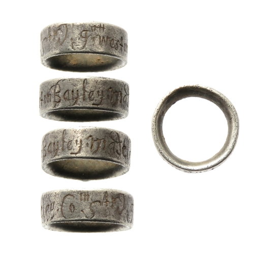 114 - Silver hawking vervel. 10mm x 4mm, 0.90g. A D-sectioned band of silver, the outer edge is inscribed ... 