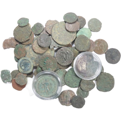 292 - Groups of Roman coins including half a silver Durotriges stater. Various emerors and dates. 22.35g/1... 