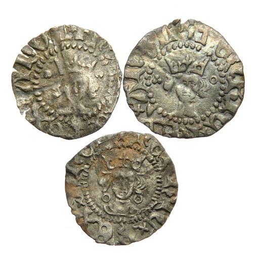 367 - Henry V and Henry VI halfpennies (3). Largest 14mm.