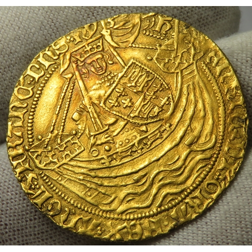 370 - Henry VI Noble, first reign 1422-1461. Annulet issue 1422-1430. Gold, 7.1g. 35mm. King standing on s... 