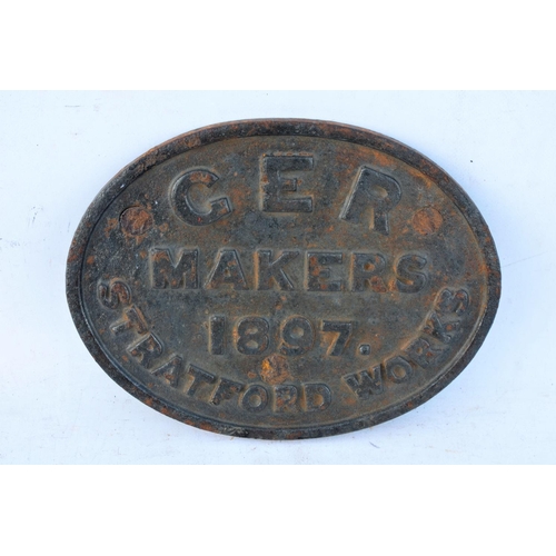 131 - Great Eastern Railway C/I wagon plate Stratford Works 1897. (Postage Band: A)