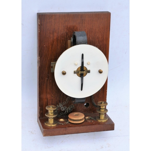 205 - North Eastern Railway Tyers single railway line crossing indicator, face states tablet in/out, attra... 