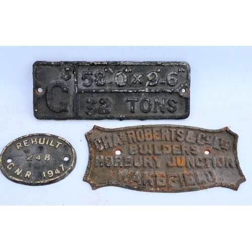 229 - Railway C/I wagon plates - Chas Roberts, Wakefield, Rebuilt GNR(I) 1947, dimension plate. (3) (Posta... 