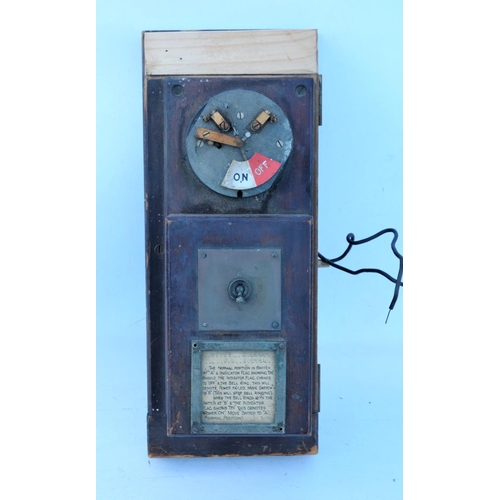 277 - Signal box Power On/Off indicator, lacks bakelite cover to indicator, indicator needle undamaged. (P... 