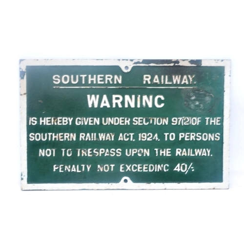 289 - Southern Railway C/I trespass sign (TPSR104), 24 3/8