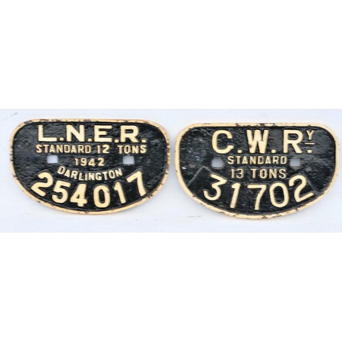 325 - Great Western Railway C/I D wagon plates, GWR 13T & LNER 12T, 1942. (2) (Postage Band: N/A)