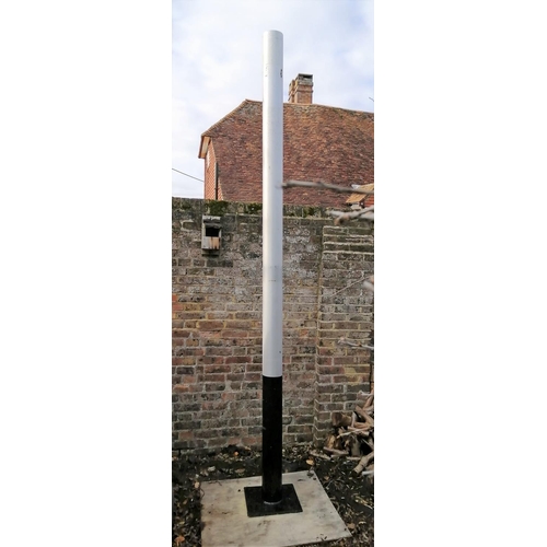 390 - British Railways (Western) Semephore signal, 12' tall (inc finial), home & fixed distant, all fittin... 