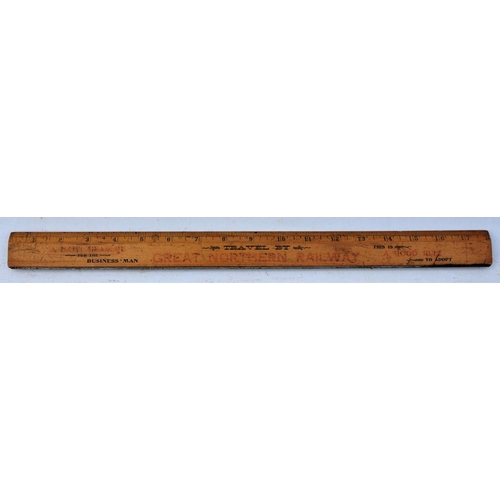 392 - Great Northern Railway wooden desk ruler with steel edge, excellent condition & attractive in respec... 