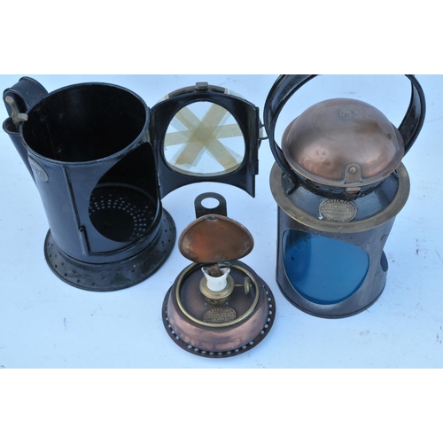 421 - Great Western Railway Wrights copper top handlamp, complete with original Wrights vessel & all glass... 