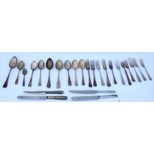 433 - Railway cutlery, Great Western, Southern, Pullman, LMS and pre grouping noted plus a quantity of unm... 