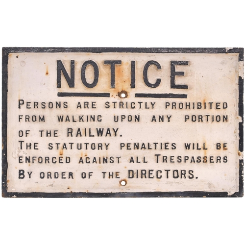 114 - A Highland Railway trespass notice, untitled, cast iron, 25½