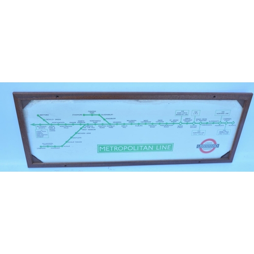 468 - London Transport (Underground) framed carriage system map - Metropolitan lines, attractive, 25 1/2