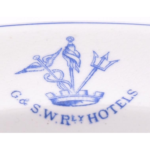 114 - A Glasgow and South Western Railway Hotels tea plate, by Dunn Bennett, 8¼