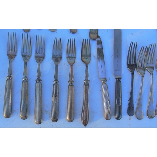 509 - Quantity of cutlery, pre-group noted including LNER, NER, West Coast Dining Saloon, GNR Dining Club,... 