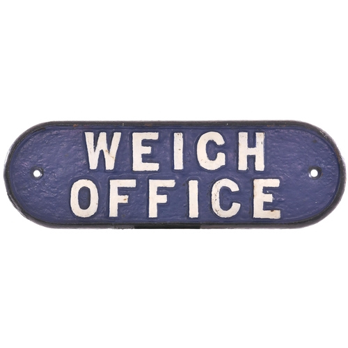 175 - An LNER doorplate, WEIGH OFFICE, cast iron, 14½