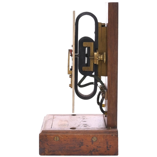 177 - A GWR Home signal repeater, wooden case with brass plate, 25, 29, height 9½