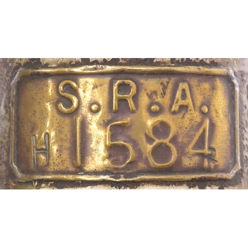 200 - An SR headlamp from electric locomotive 20002, with a brass plate S.R., H1584, interior and shield, ... 